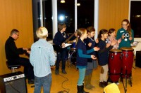 Schulband spielt für Gäste