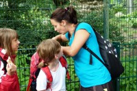 Mal sehen, was Du so Leckeres im Rucksack hast.