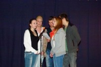 etwas Background-Gesang,
