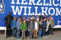 Gruppenbild mit Fußballer