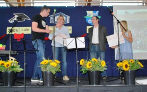 Benefizlauf 2015 - symbolische Scheckübergabe