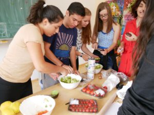 gemeinsames Kochen mit mexikanischen Gastschülern