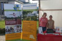 freundliche Schülerinnen waren auch dabei