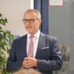 kleine Begrüßungsrede mit einem Blick auf die Anfänge