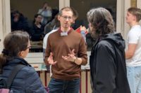 weiß alles über Latein, Geschichte, PB etc. pp.