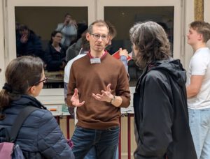 weiß alles über Latein, Geschichte, PB etc. pp.