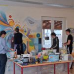 viele Hände, schöne Wände