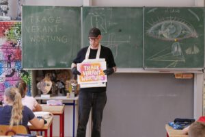 Schablone fertig, jetzt wird gesprüht