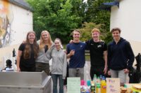 sorgen für das Catering und die Abikasse